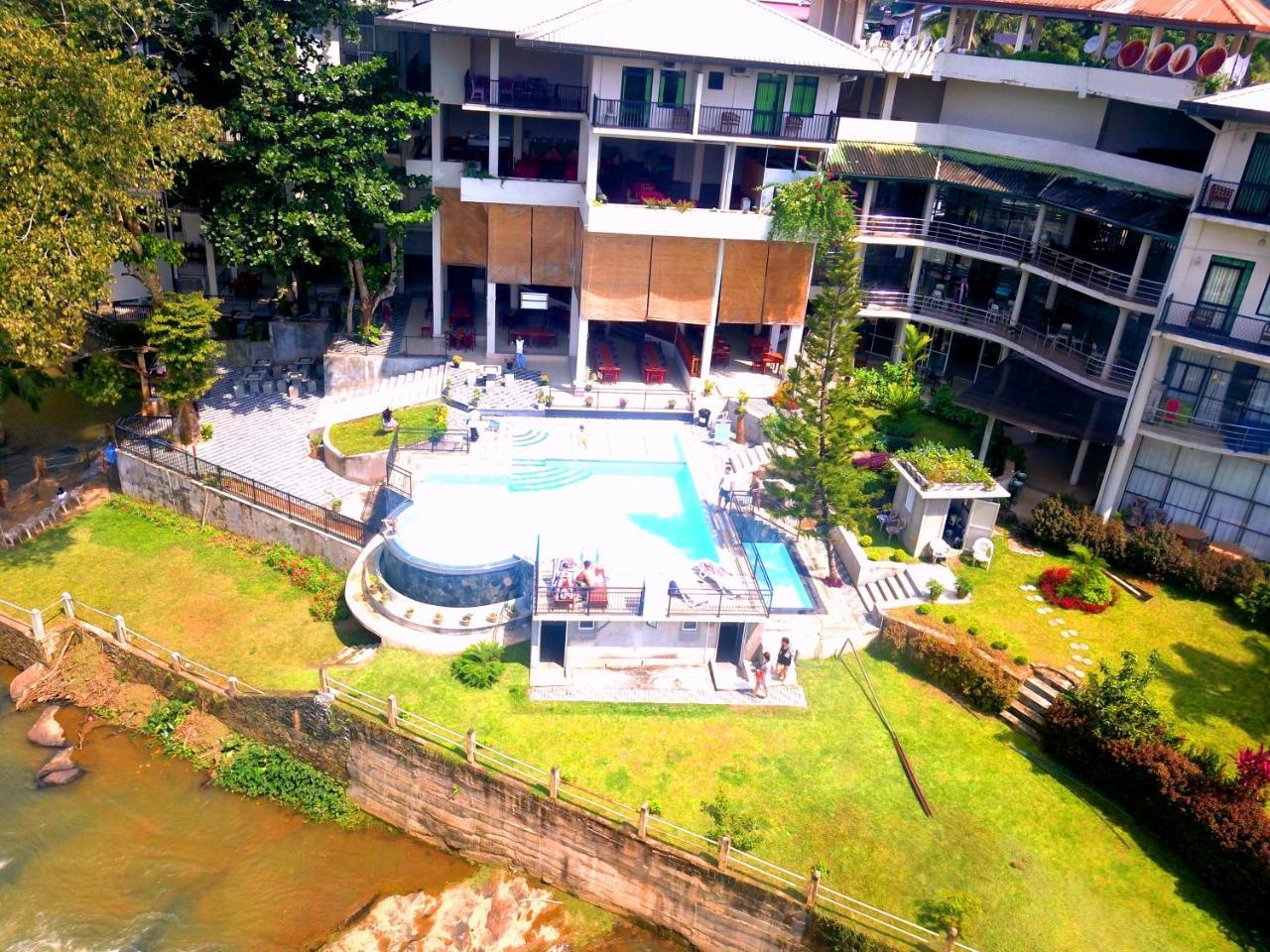 Hotel Elephant Bay Pinnawala  Exterior photo